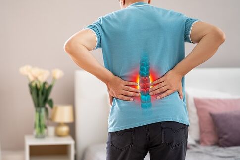 Daudzi iemesli var izraisīt stipras sāpes muguras lejasdaļā